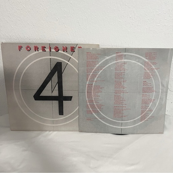 Foreigner 4 (1981 ) LP Vinyl Record Atlantic Music & Performance - Vinyl EUC - Picture 3 of 4